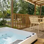 Du Chateau Camping Hondainville