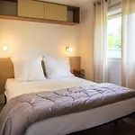 Du Chateau 2* Hondainville