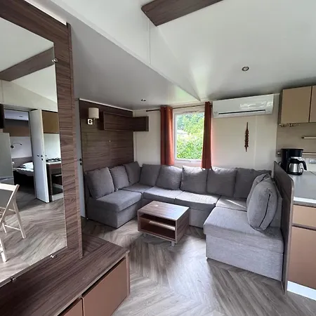 Du Chateau Campsite 2*